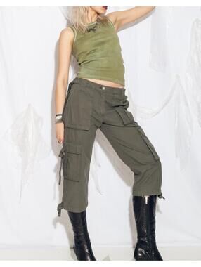 Y2k Vintage Cache cargo capri pants  M